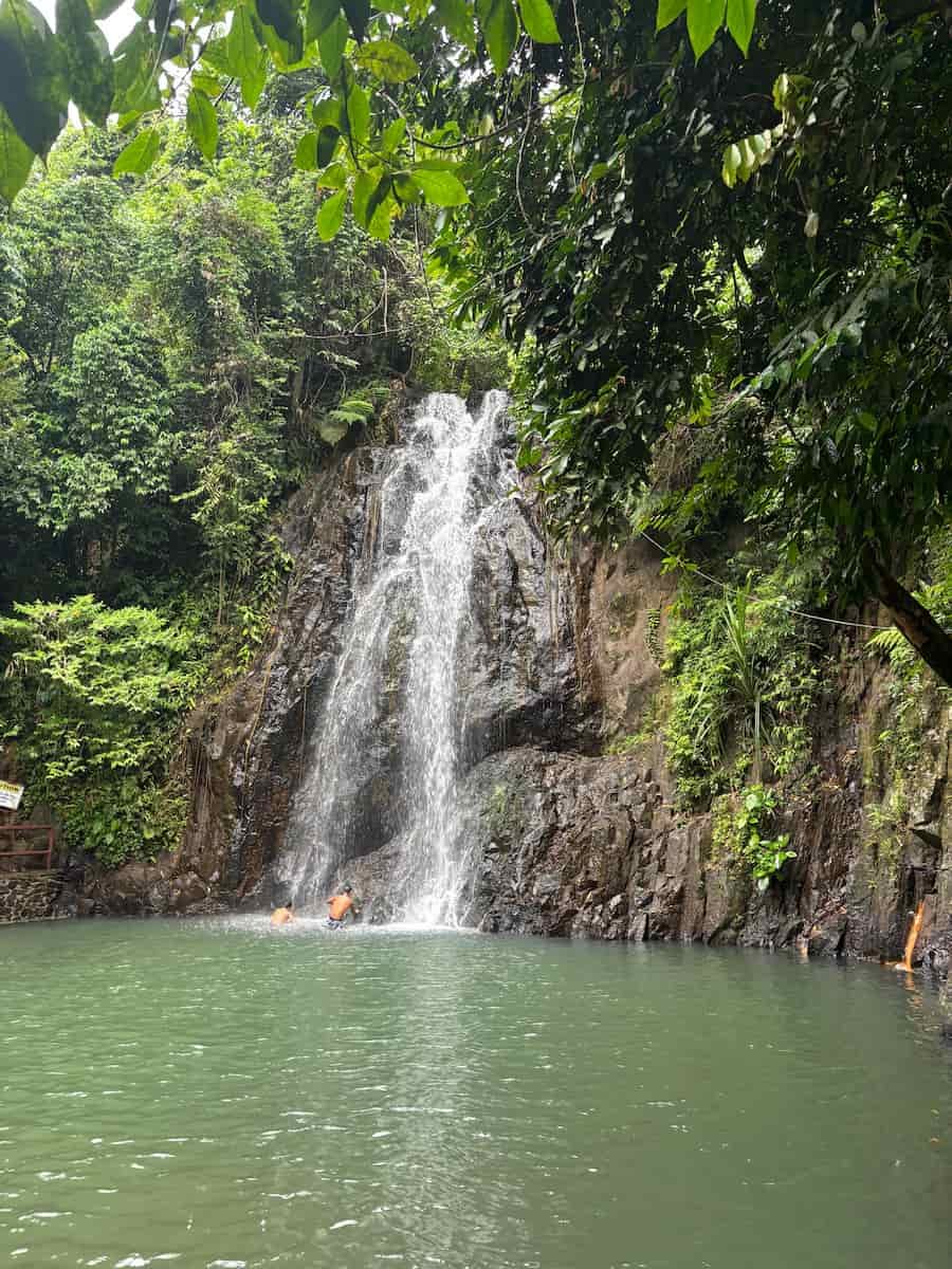 Taktak falls Taktak Falls en Siargao
