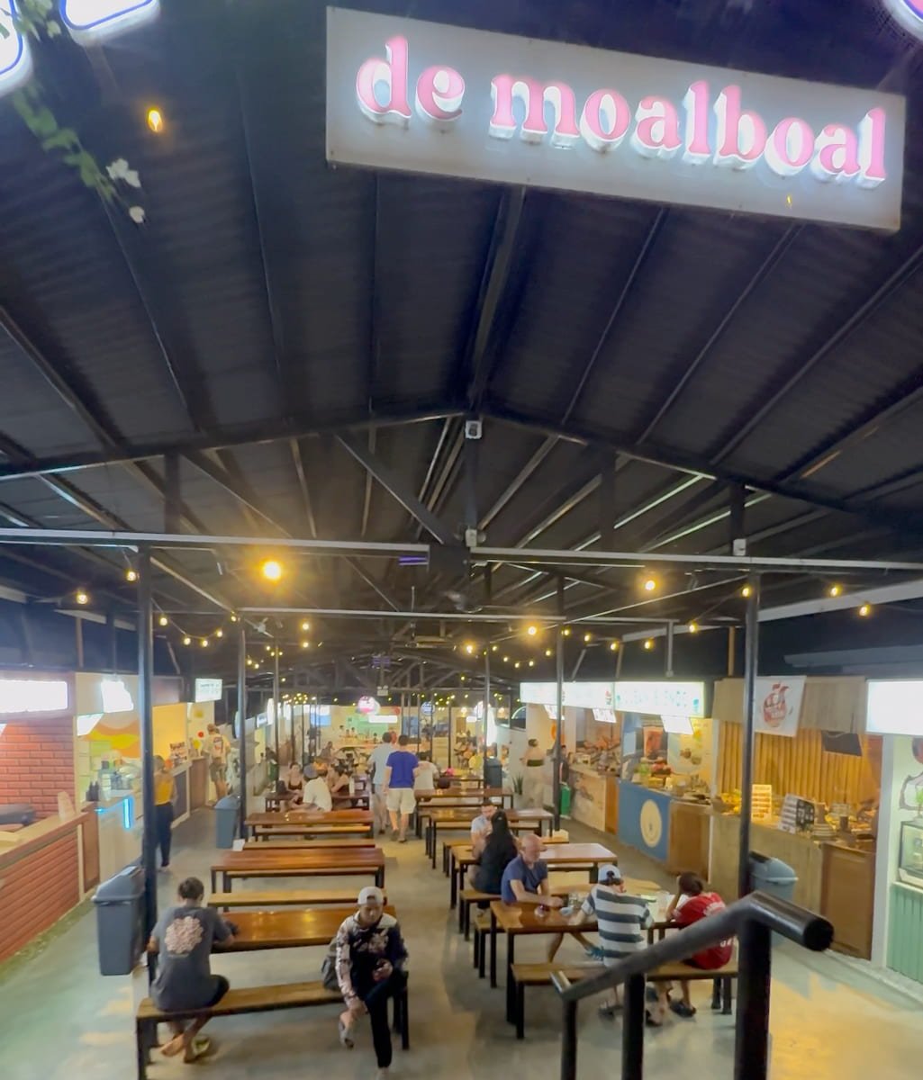 Interior mercado Moalboal Interior mercado Moalboal