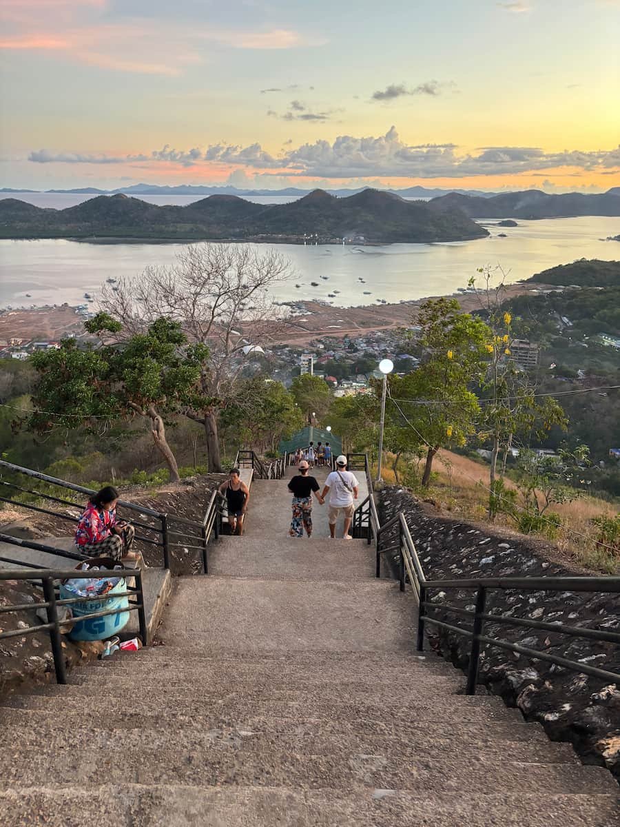 Los 700 escalones La subida para el mirador de Corón