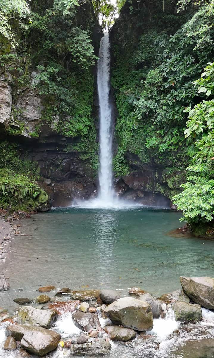 Tuasan Falls de cerca Tuasan Falls