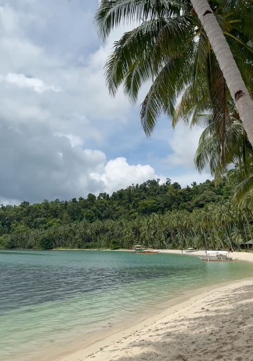 White beach en Port Barton, Filipinas
