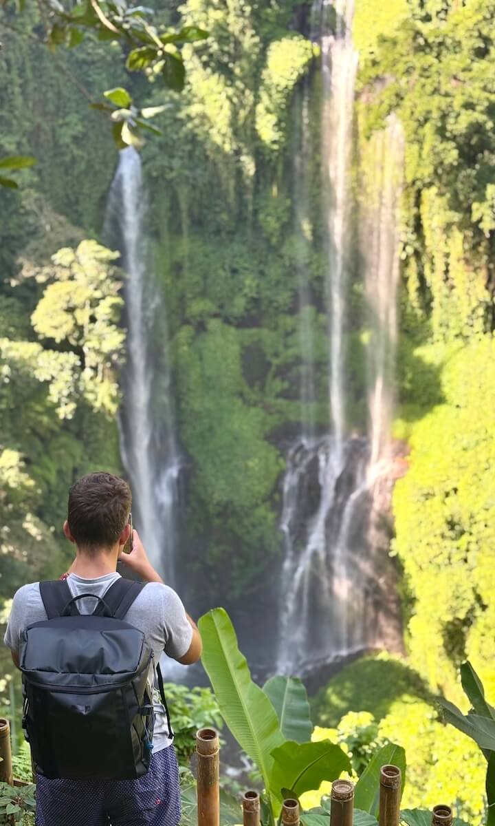 Foto a las cascadas de Sekumpul Waterfall