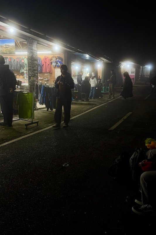 Puestos en la subida al Bromo