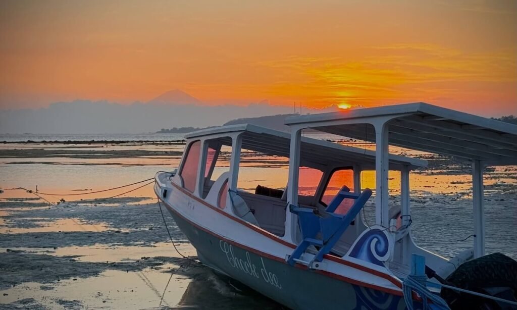Disfrutando del atardecer en Gili