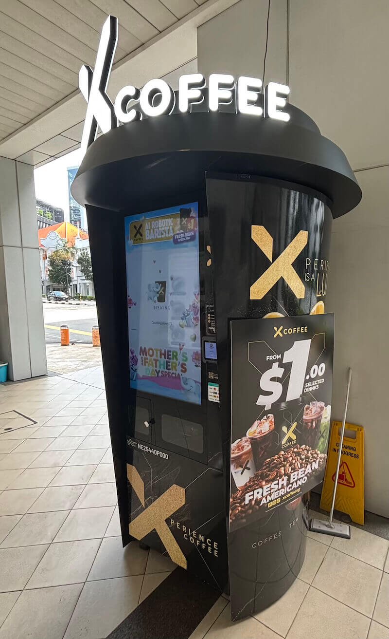 Maquinas de café que nos encontramos en las calles de Singapur, la perdición de Pablo