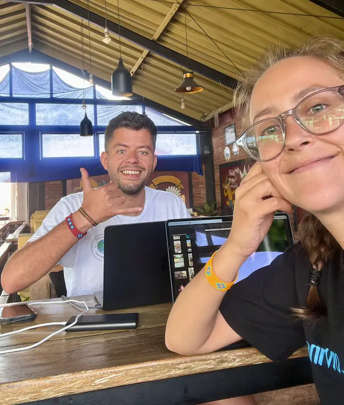 Mirador en Bali con nubes