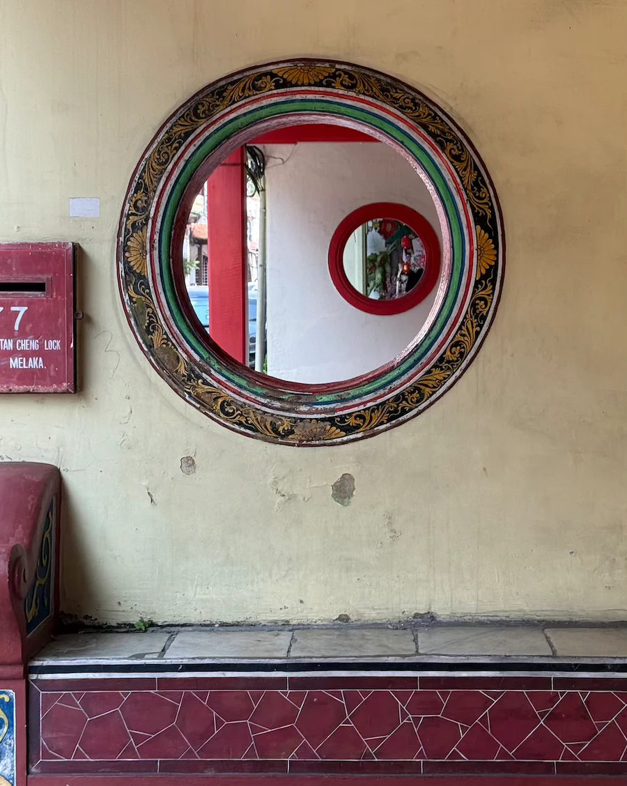 Los antiguos corrillos de antes; parecen espejos