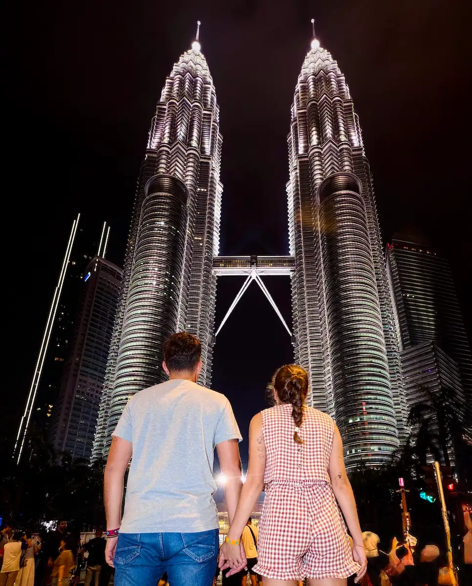 Las Torres Petronas son una muestra de que en Malasia conviven cultura y naturaleza de la mano
