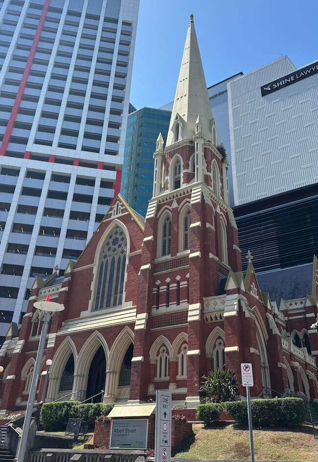 Un remanso de paz entre el caos Albert Street Uniting Church (Brisbane)