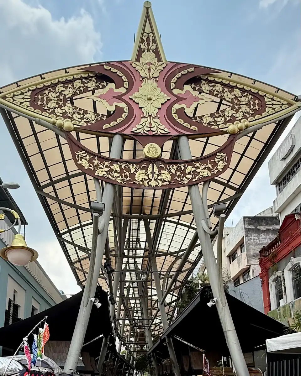 Listos para recorrer el mercado de Kuala Lumpur