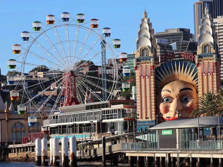 El Luna Park desde la bahia