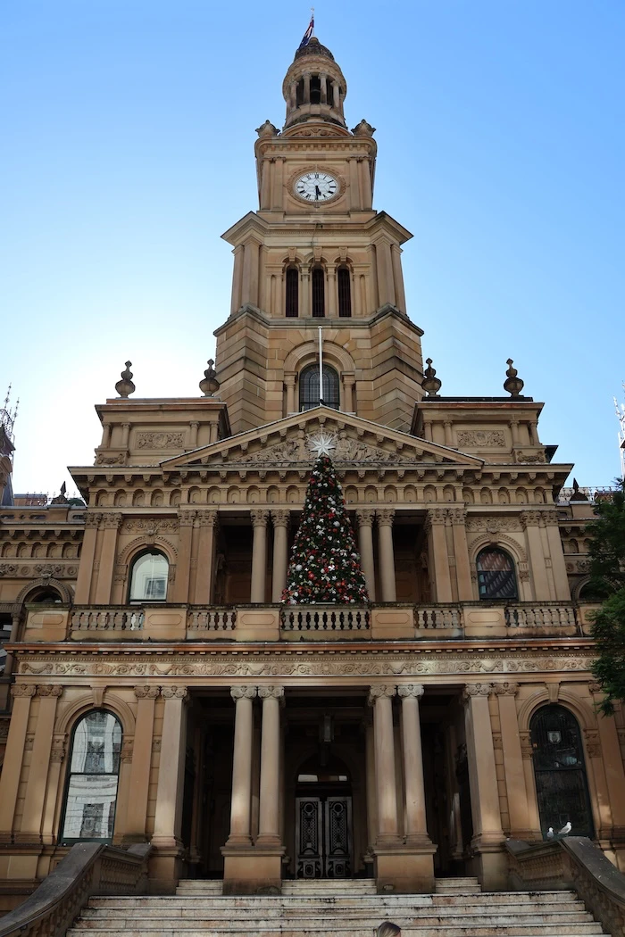 El ayuntamiento con arquitectura victoriana El ayuntamiento con arquitectura victoriana