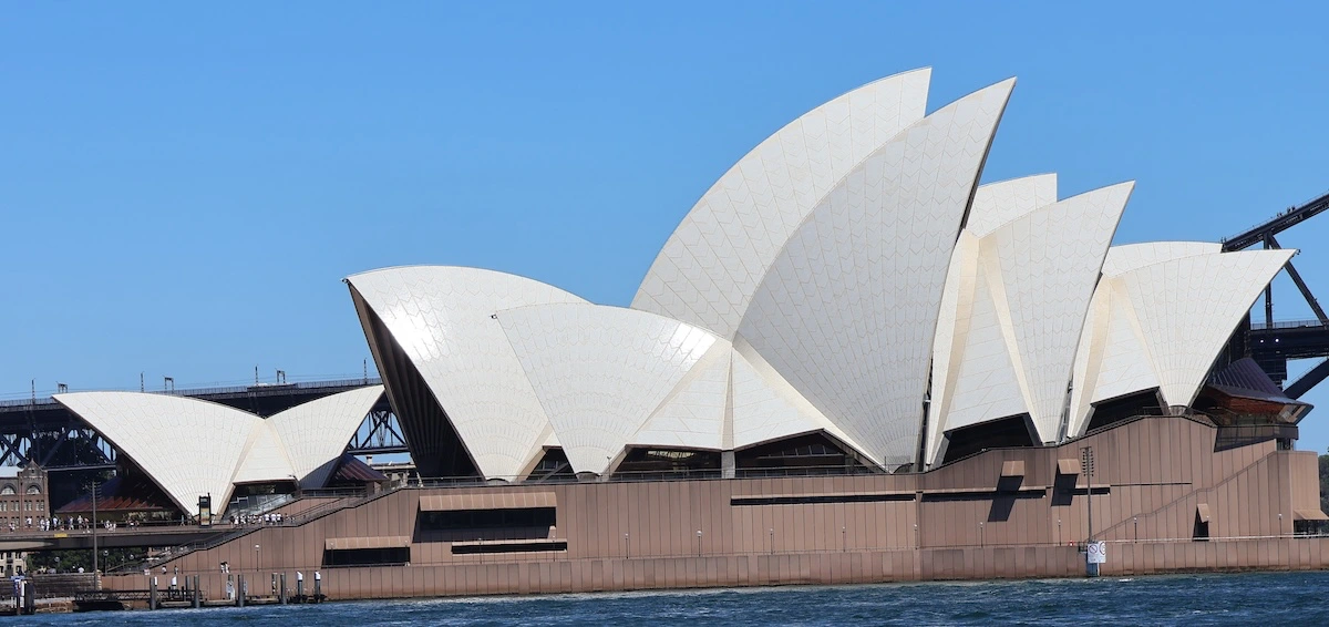 Todas las formas imposibles de la Ópera Las formas imposibles de la Ópera de Sidney