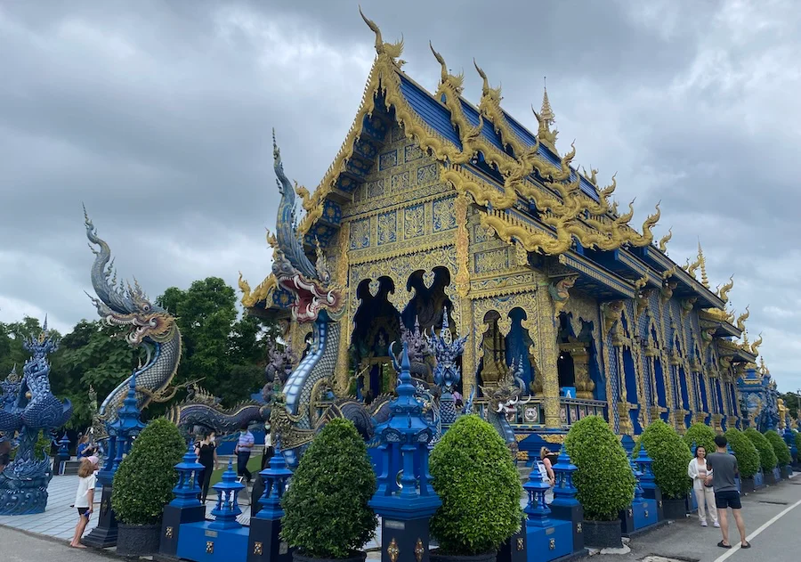 Los dragones de la entrada al Templo Azul